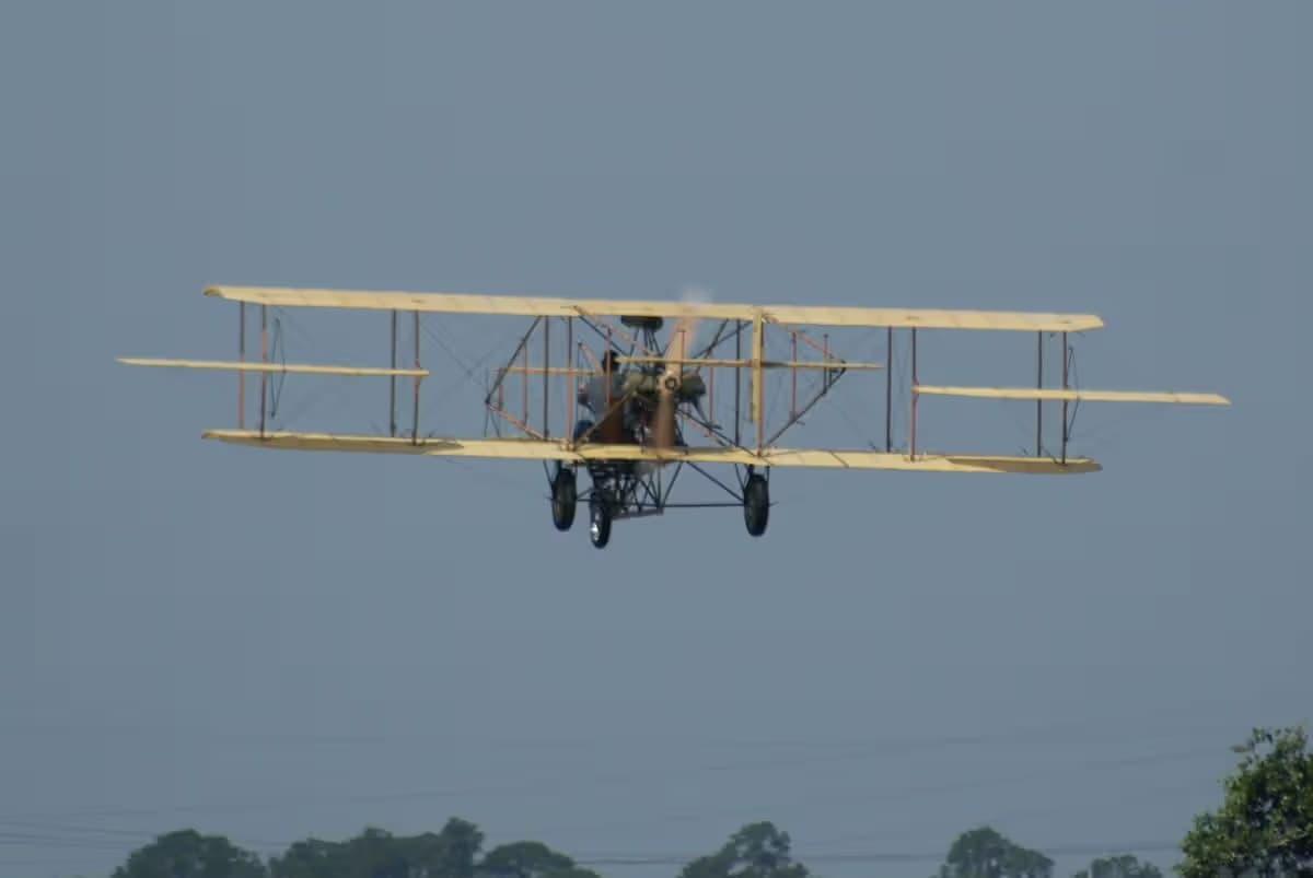 Unidentified — Aircraft