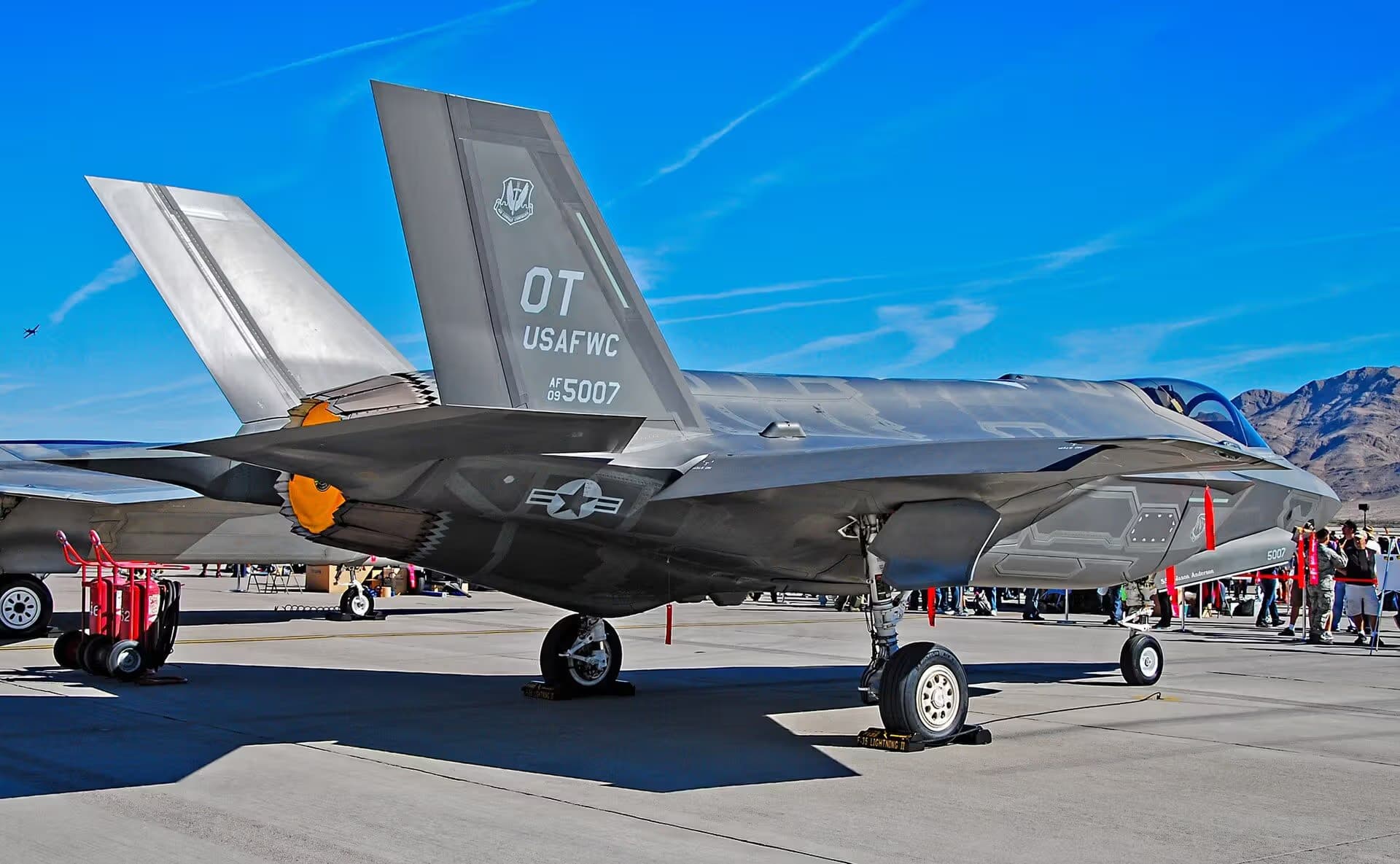 Unidentified — Lockheed