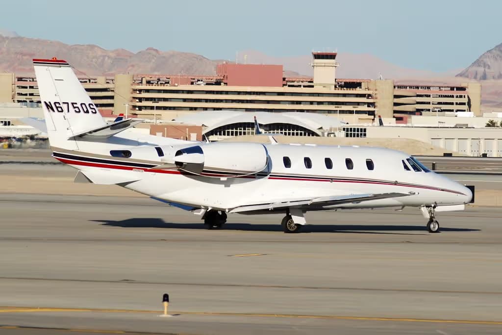 N675QS — Business jet