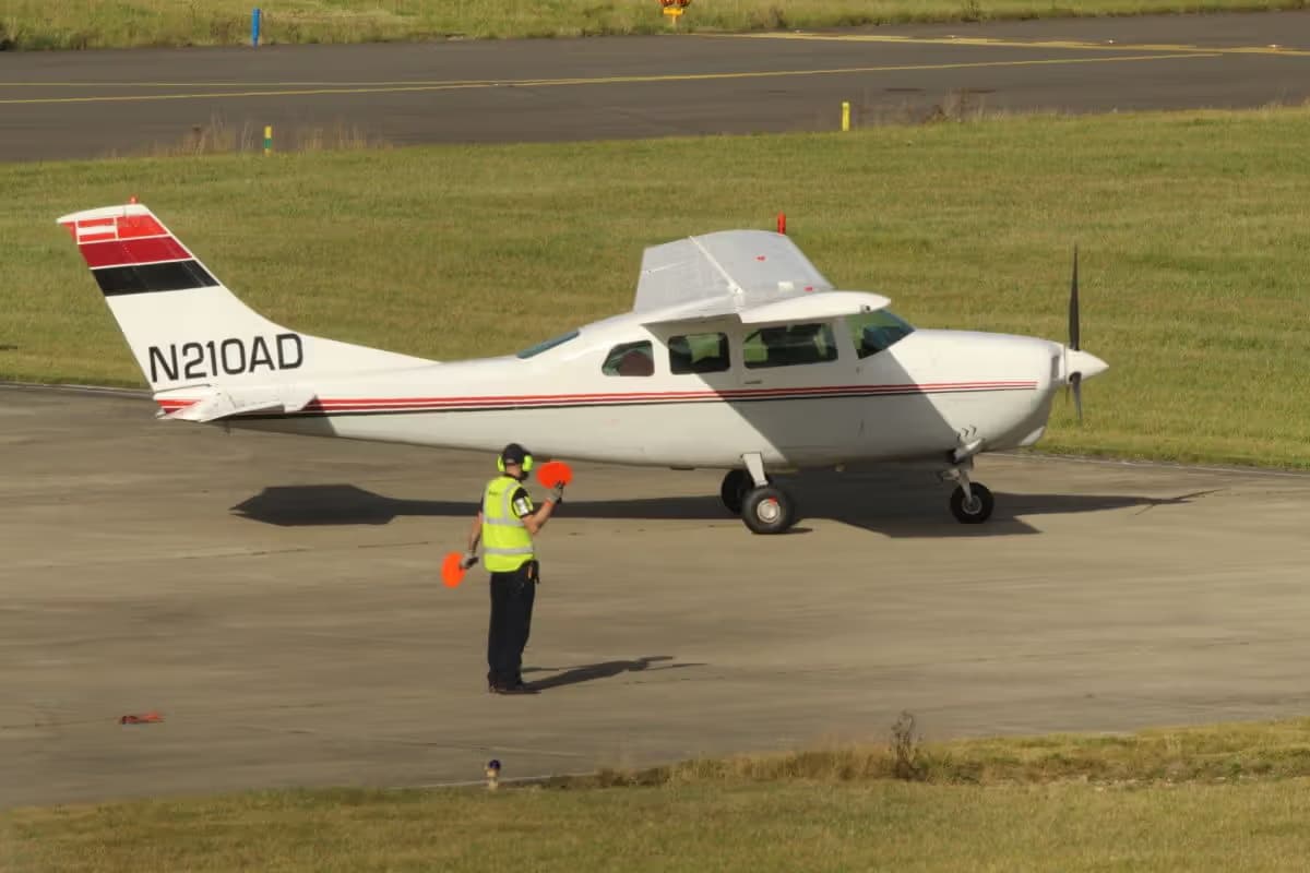 N210AD — Cessna