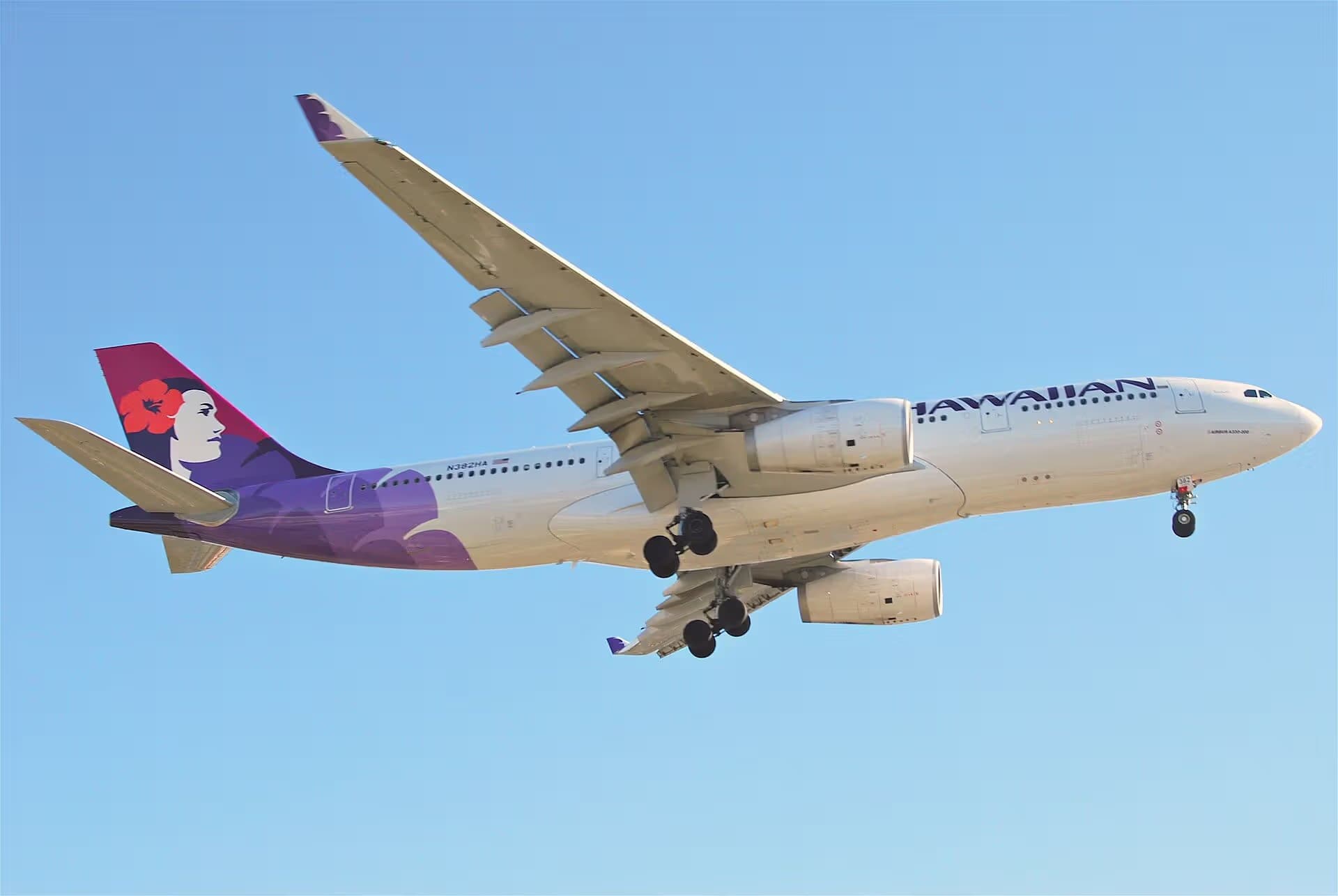 N382HA — Airbus