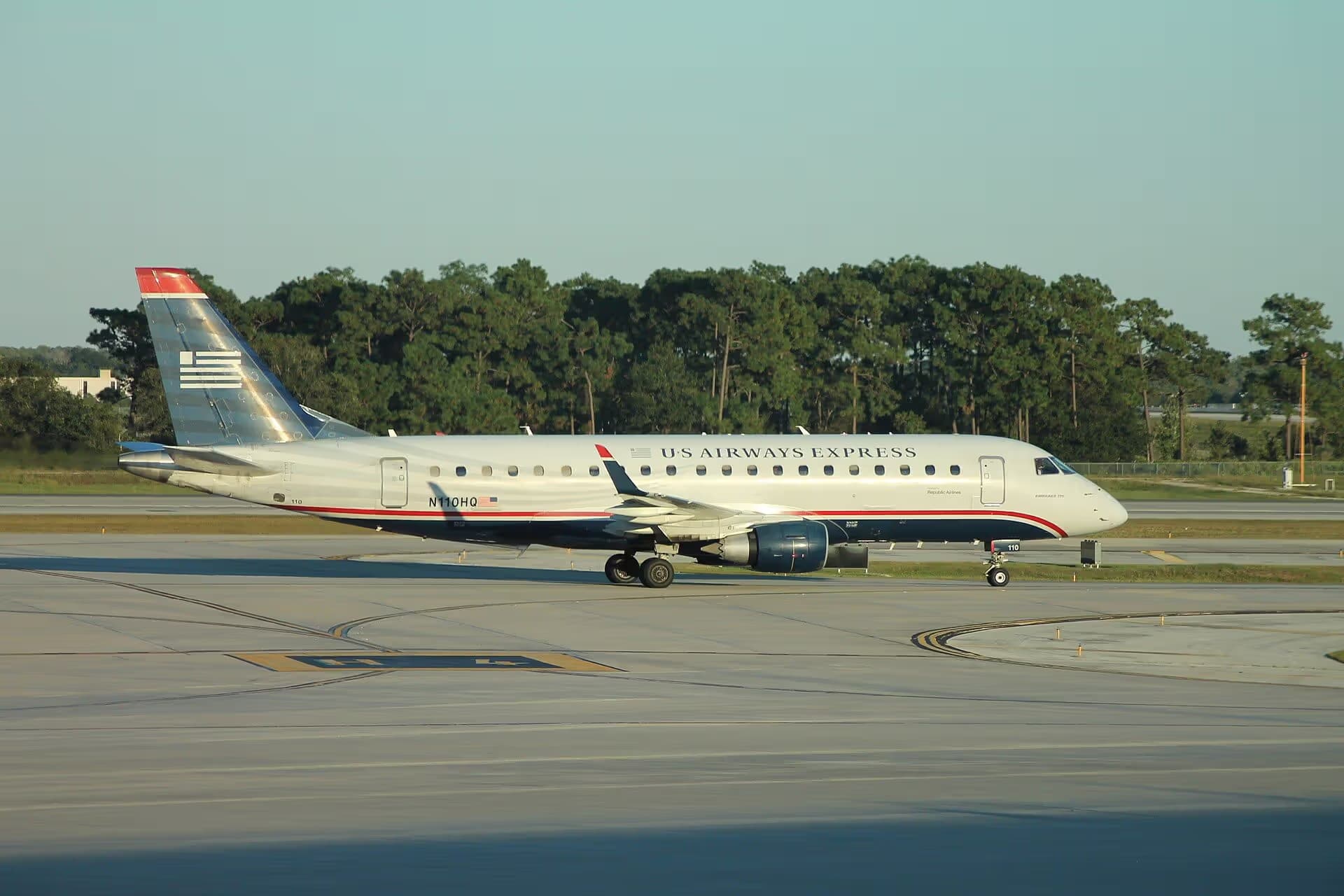 N110HQ — Embraer
