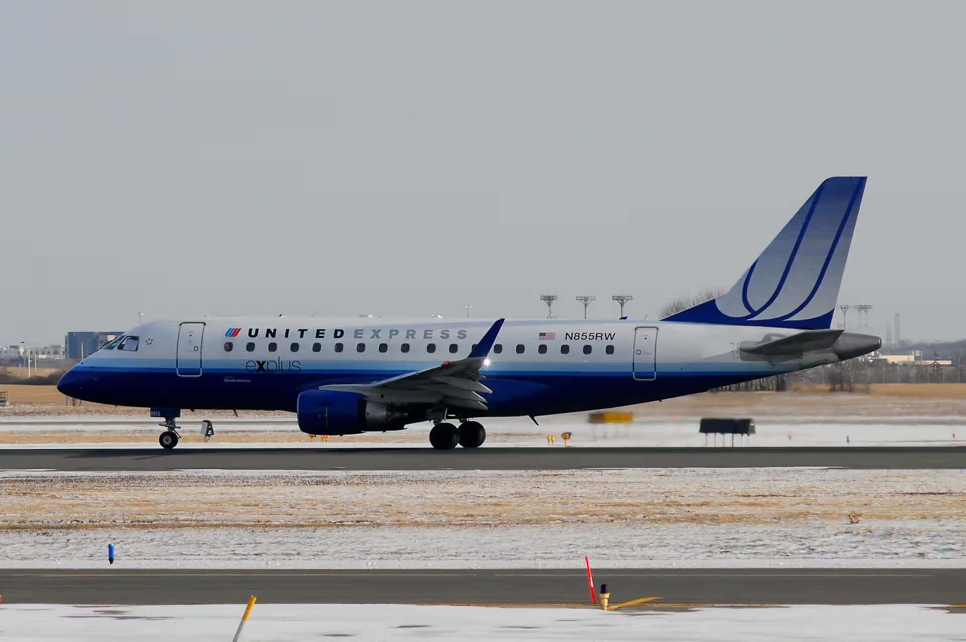 N855RW — Embraer