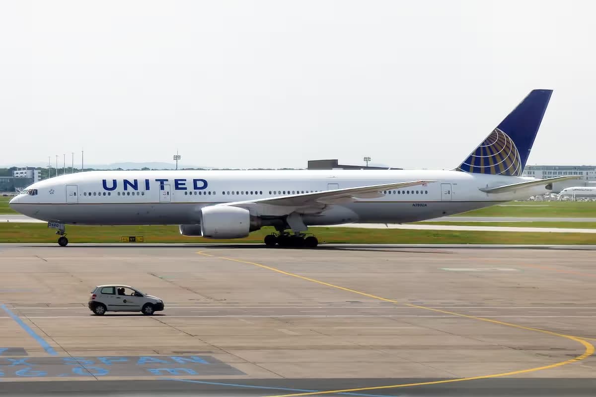 N780UA — Boeing