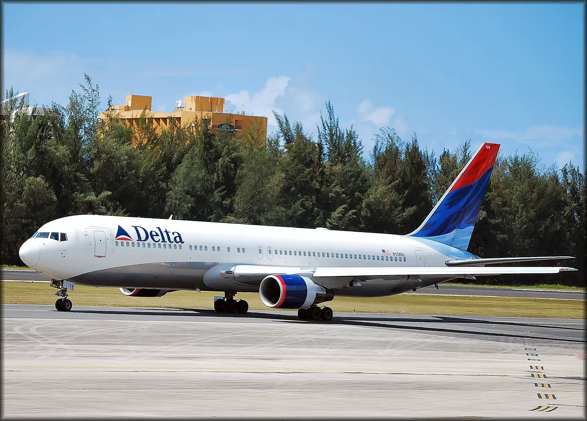 N139DL — Boeing
