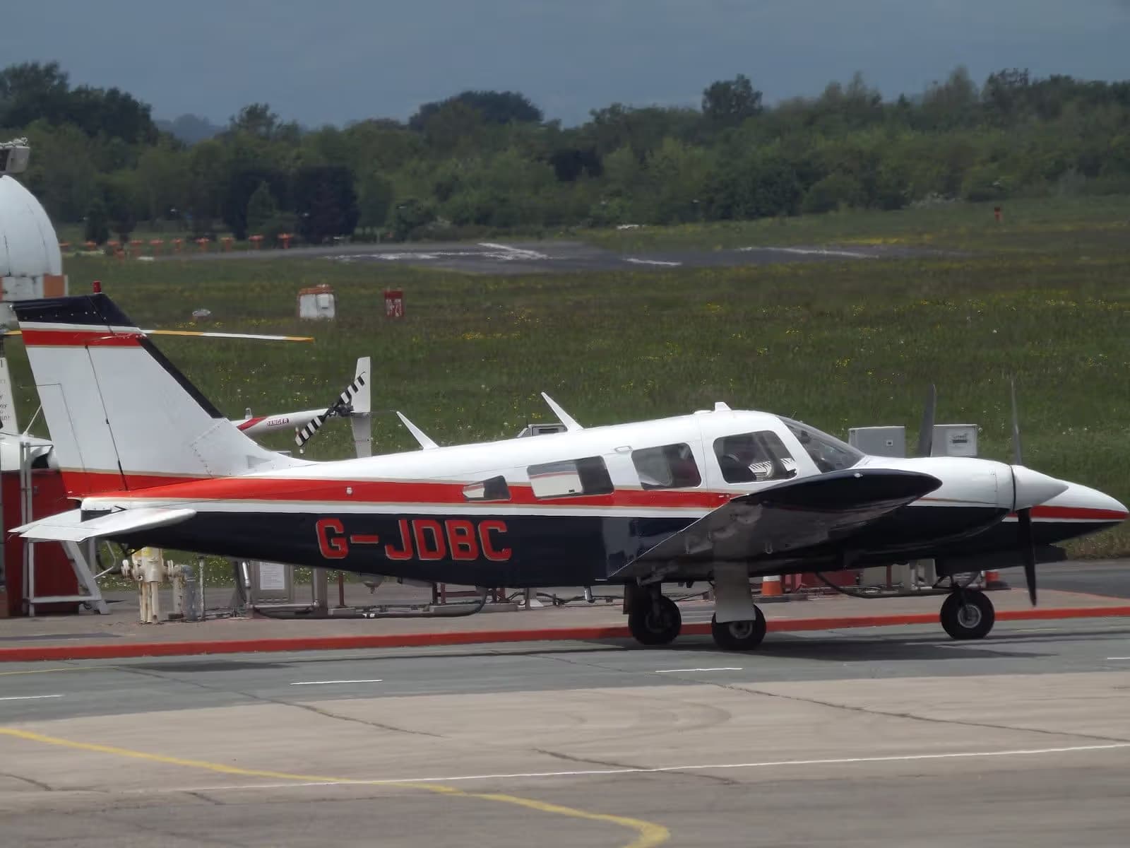 G-JDBC — Twin-engine aircraft