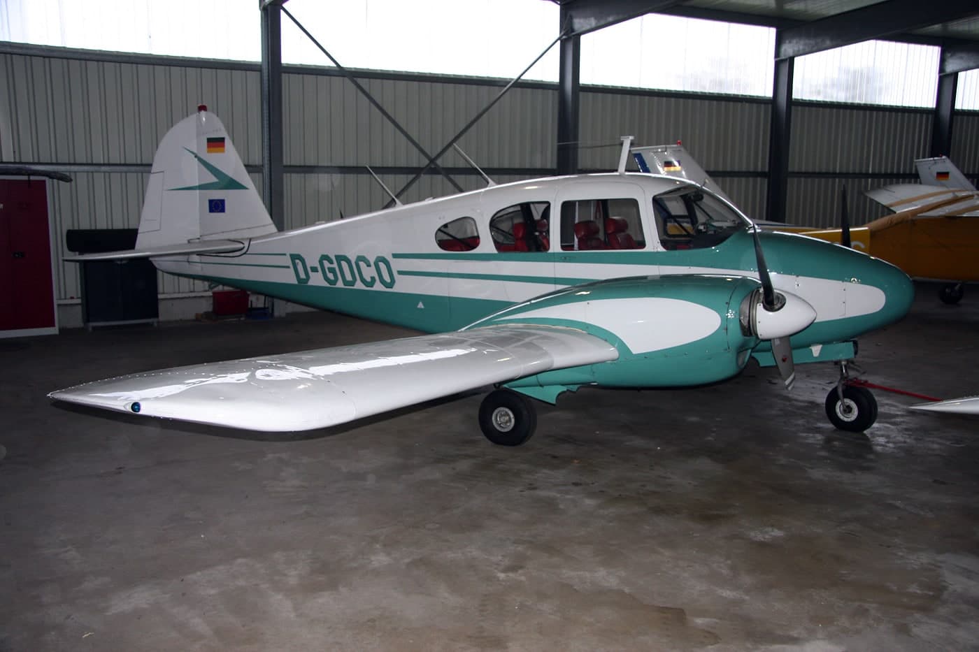 D-GDCO — Twin-engine aircraft