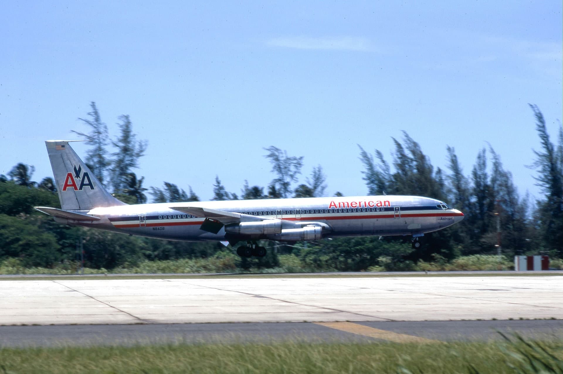 N8408 — Boeing
