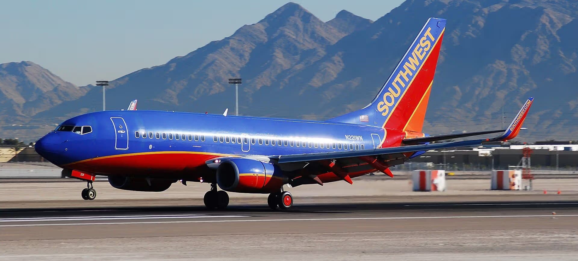 N221WN — Boeing