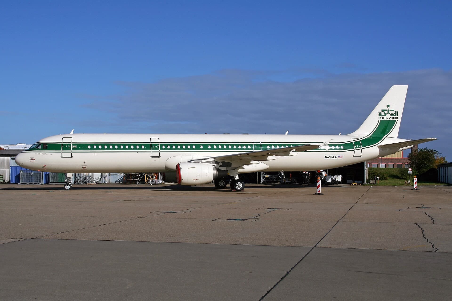 N695LC — Aircraft