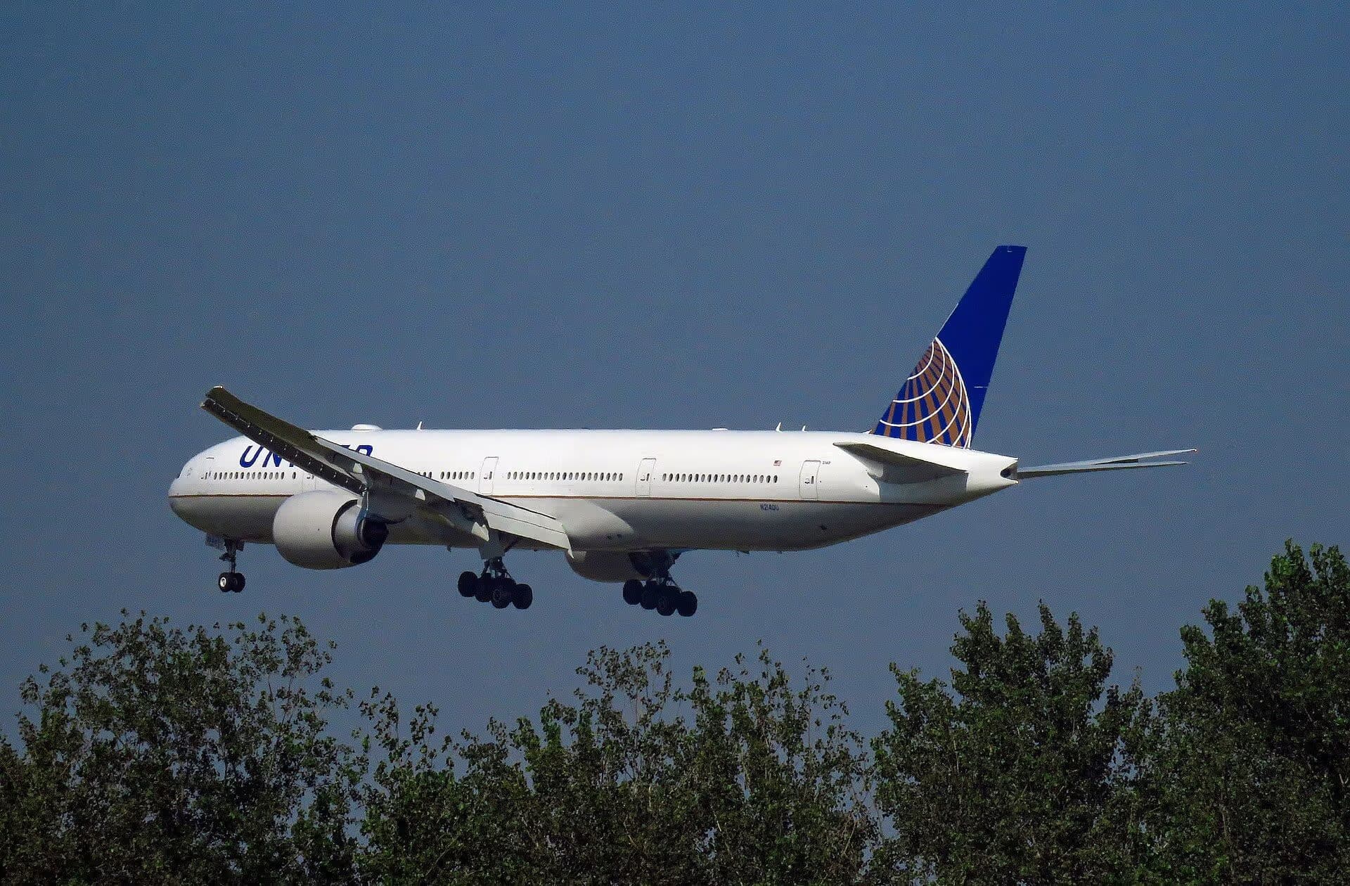 N2140U — Boeing