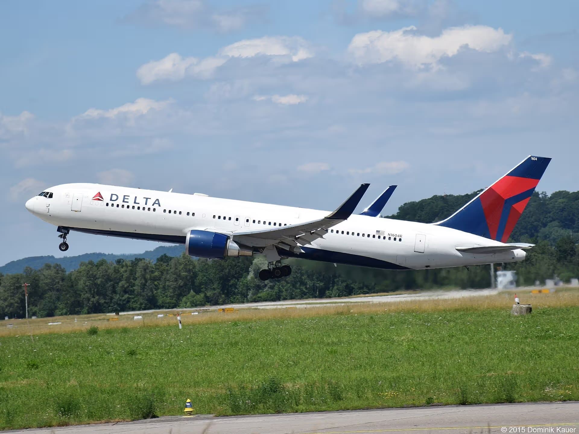 N1604R — Boeing