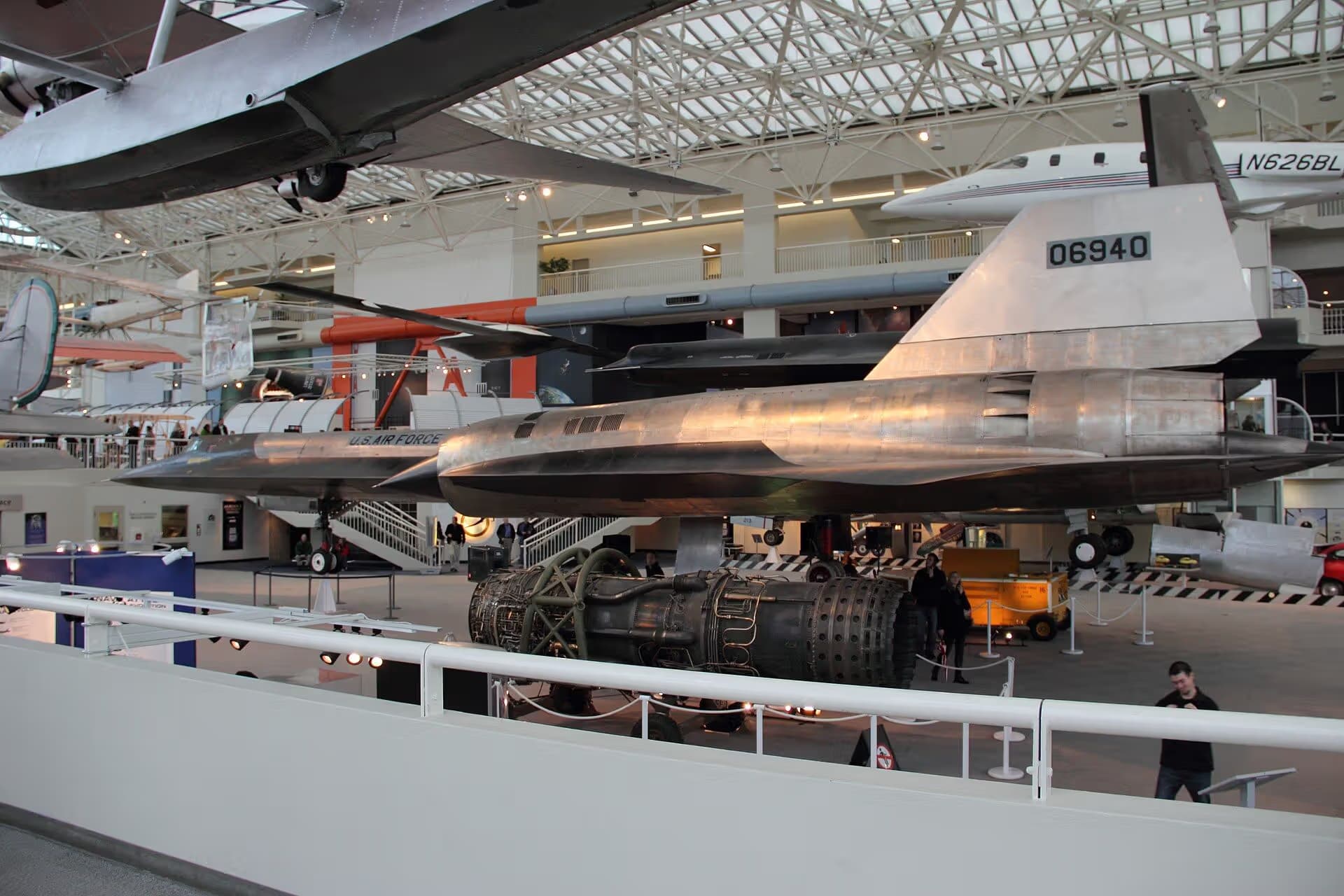 Unidentified — Business jet