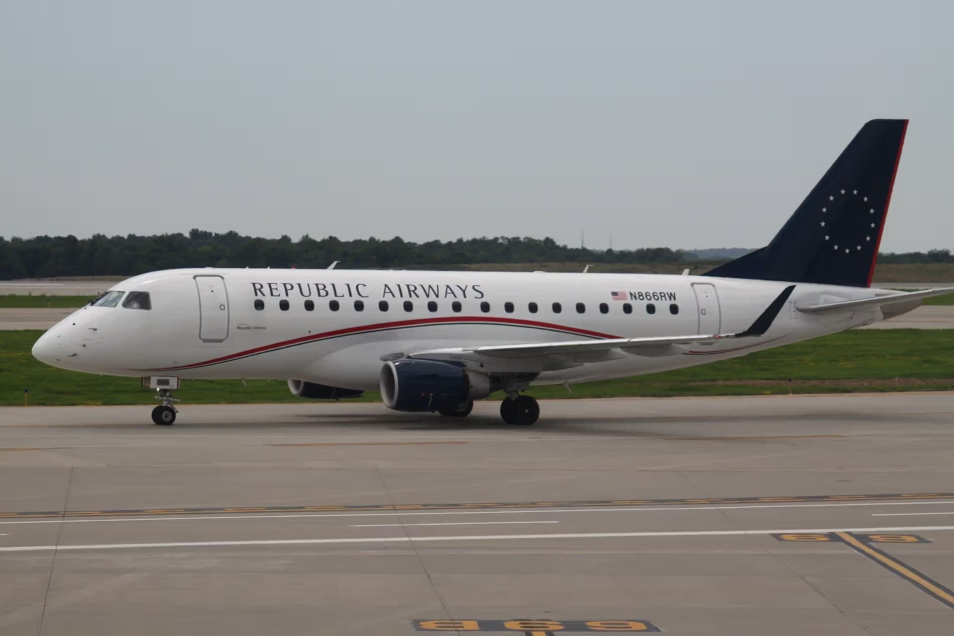 N866RW — Embraer