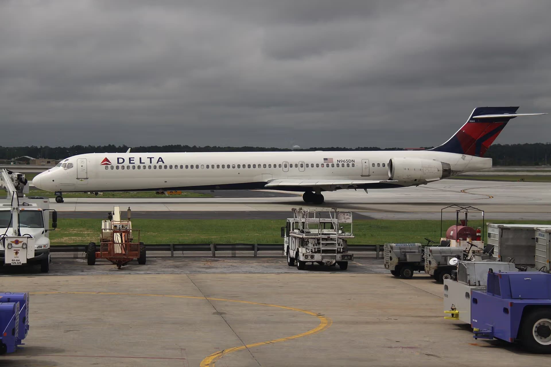 N965DN — Douglas