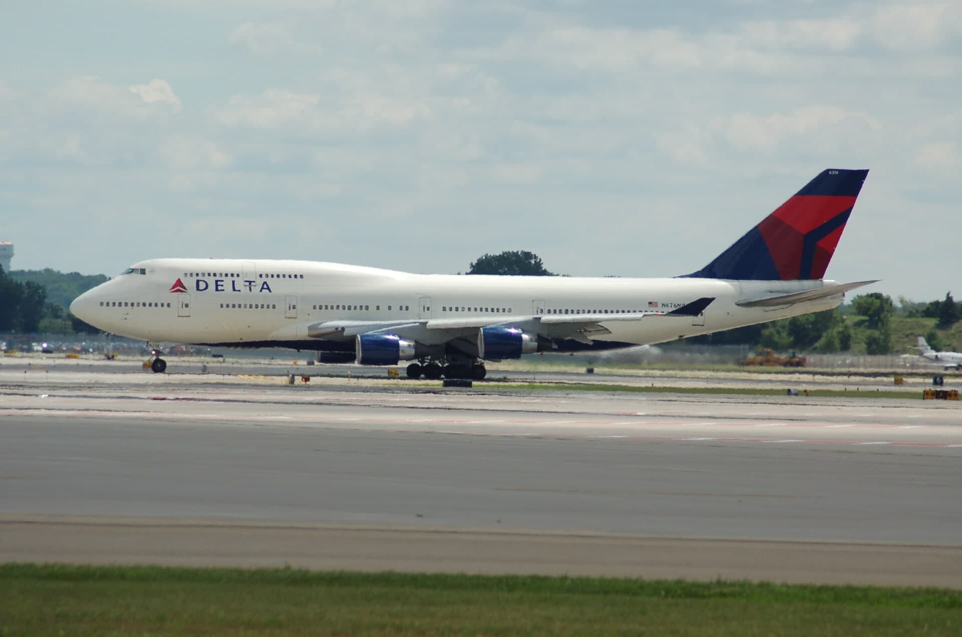 N676NW — Boeing