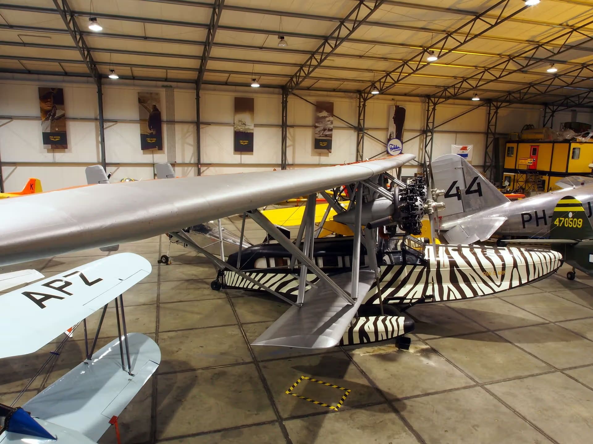 Unidentified — Aircraft