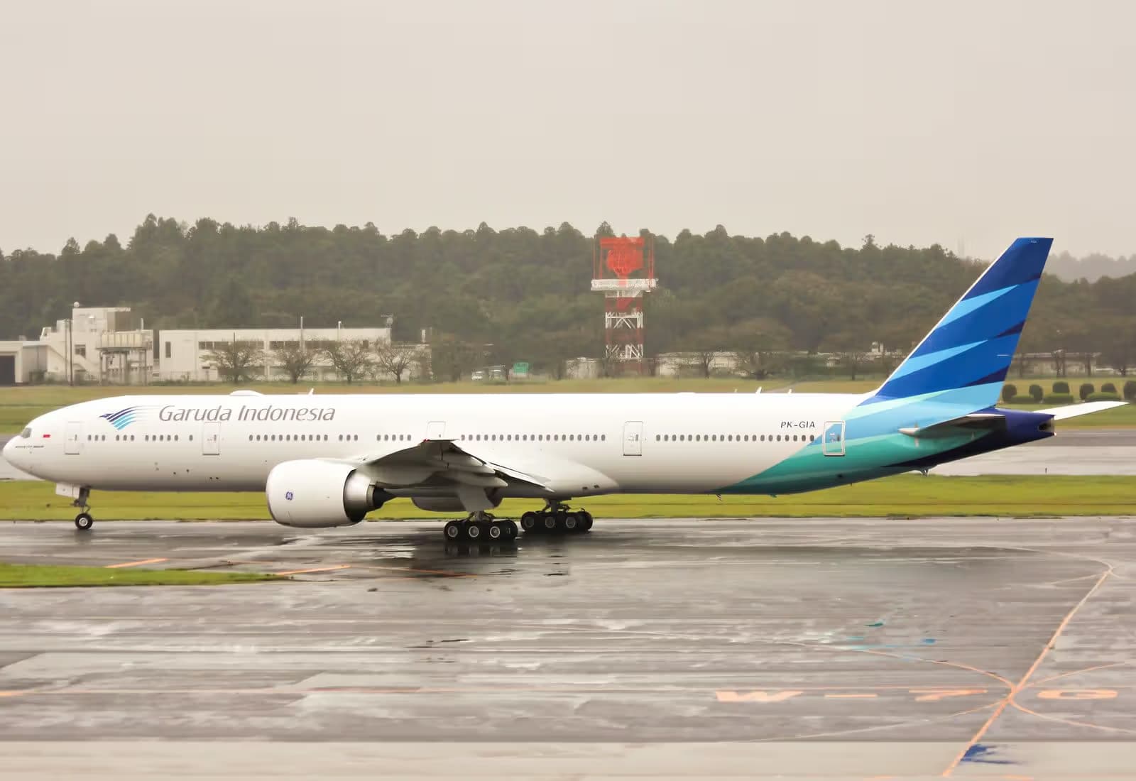 PK-GIA — Boeing