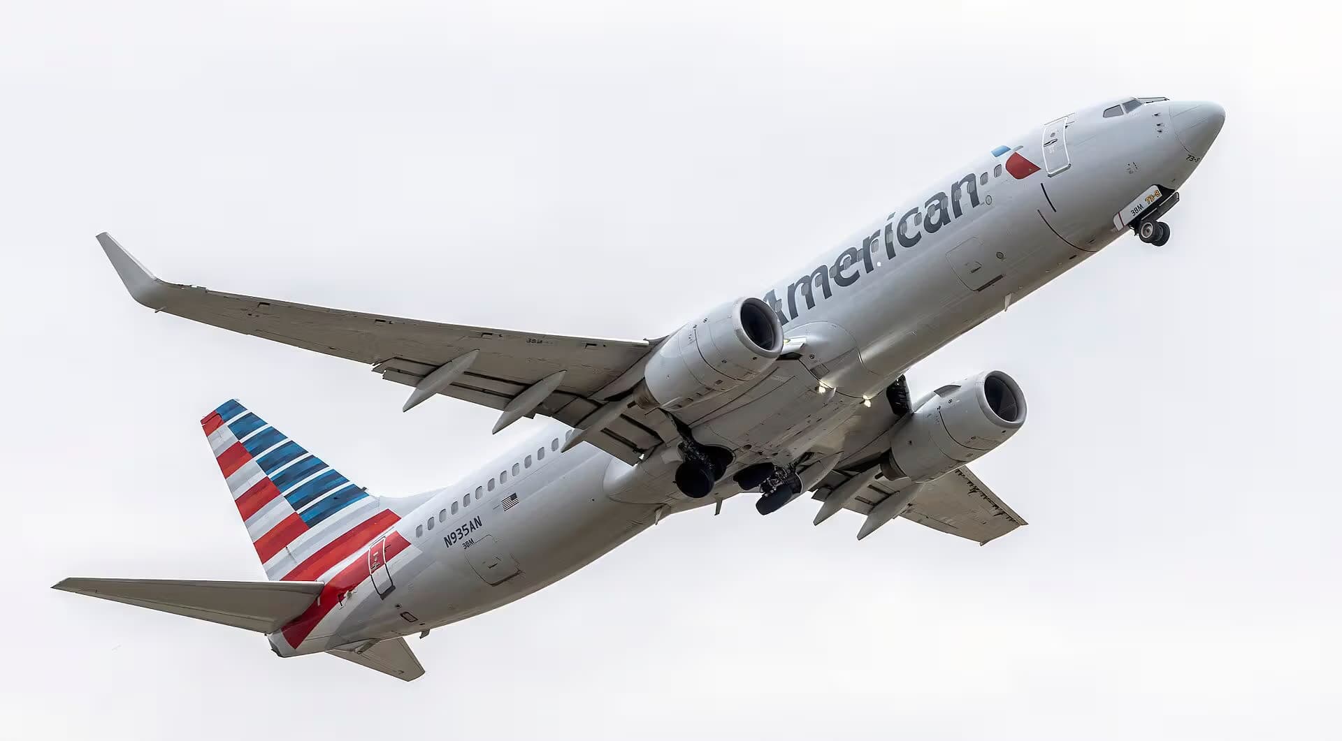 N935AN — Boeing