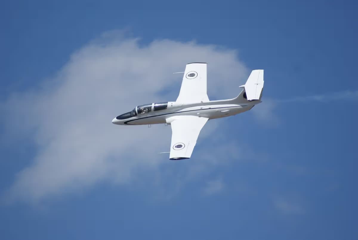 Unidentified — Aircraft