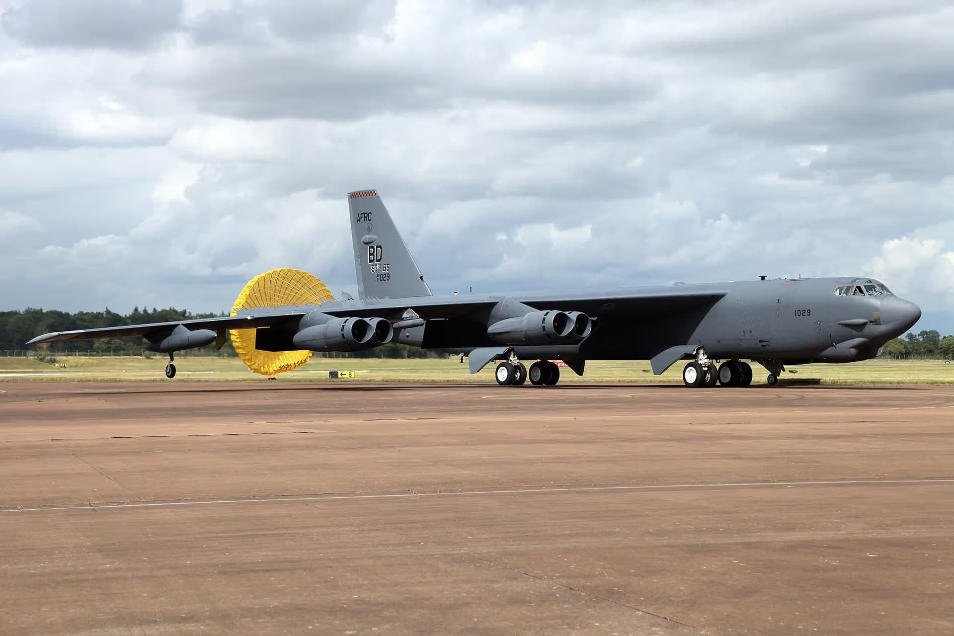 Unidentified — Aircraft