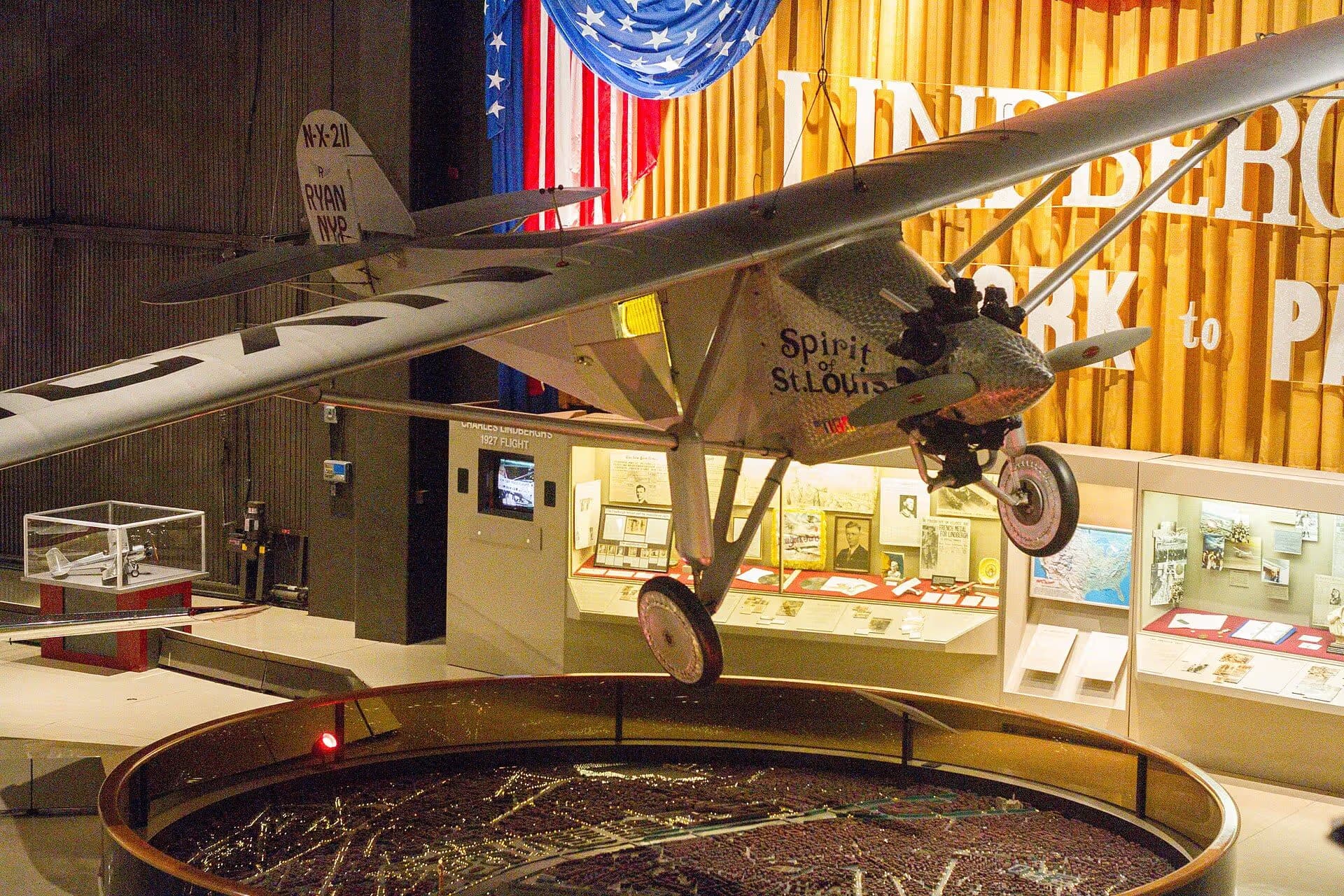 Unidentified — Single-engine aircraft
