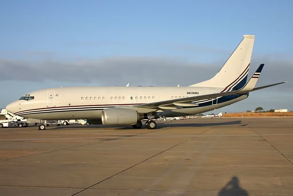 N836BA — Twin-engine aircraft