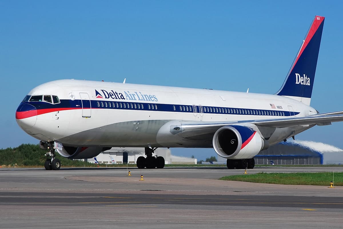 N1605 — Boeing