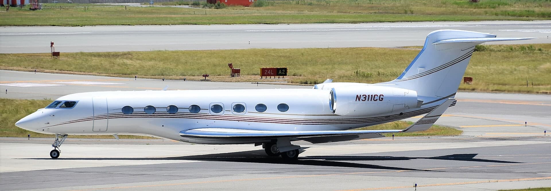 N311CG — Business jet