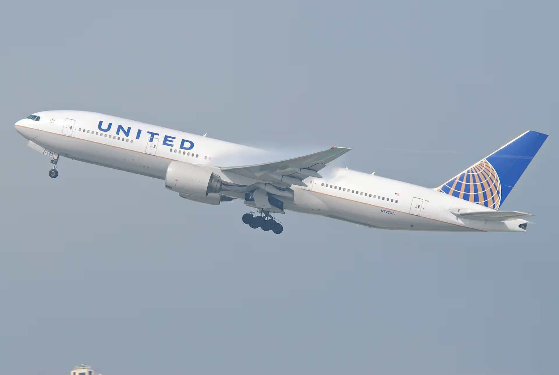 N792UA — Boeing