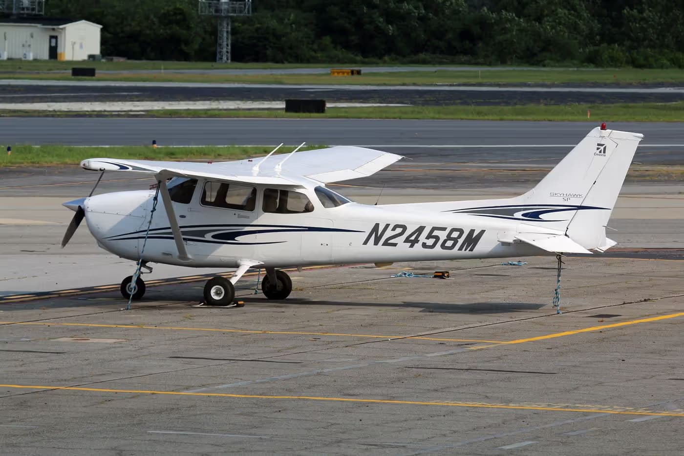 N2458M — Cessna