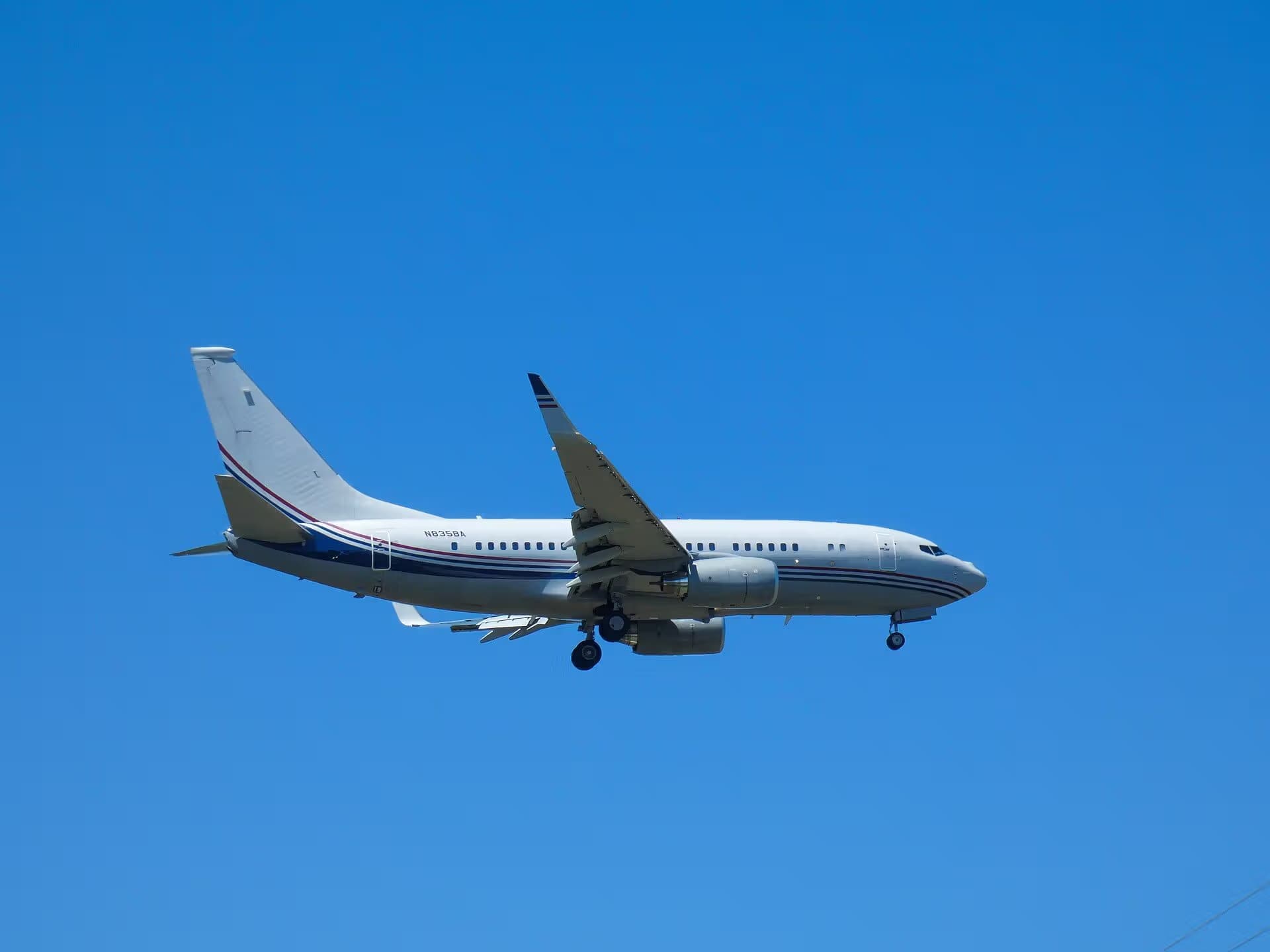 N835BA — Twin-engine aircraft