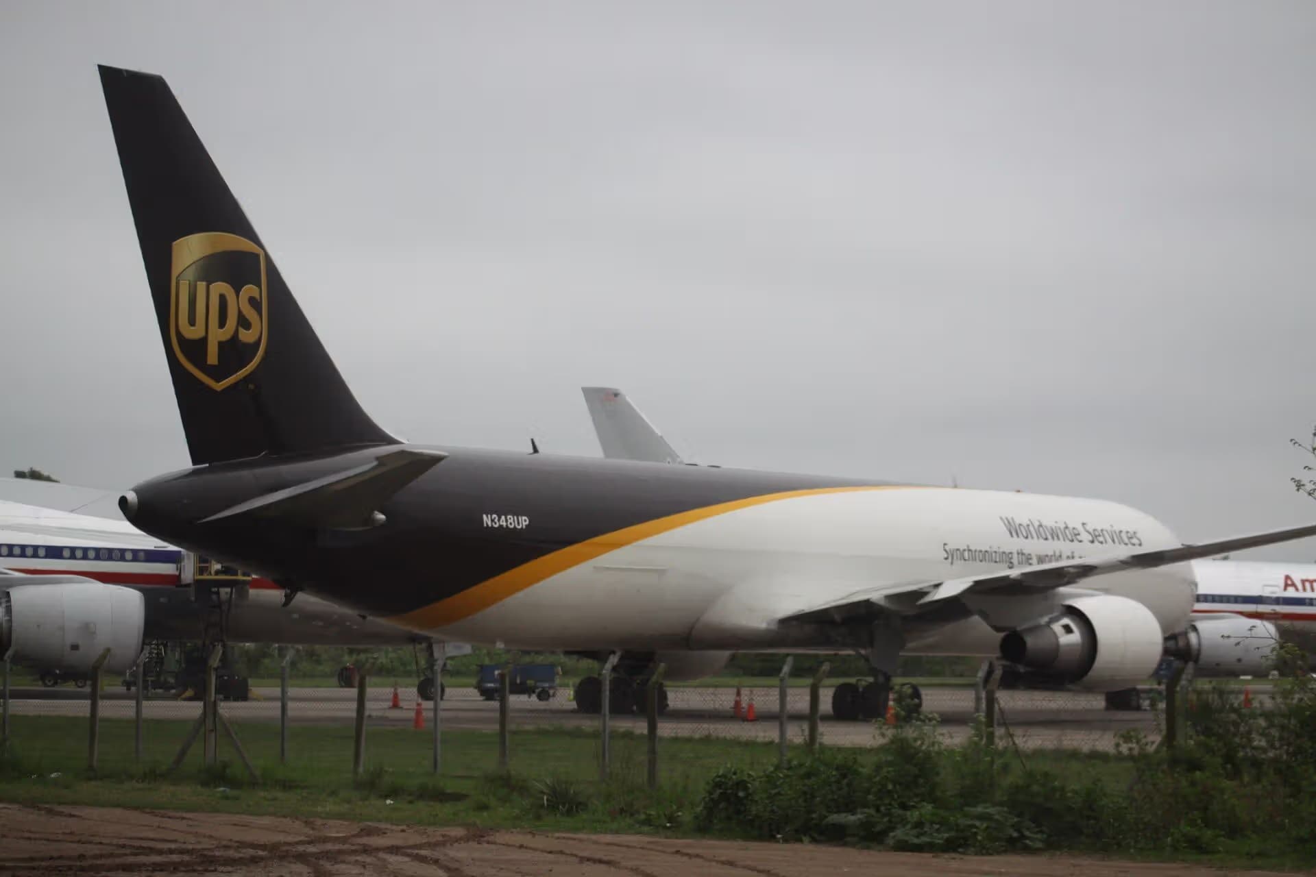 N348UP — Twin-engine aircraft