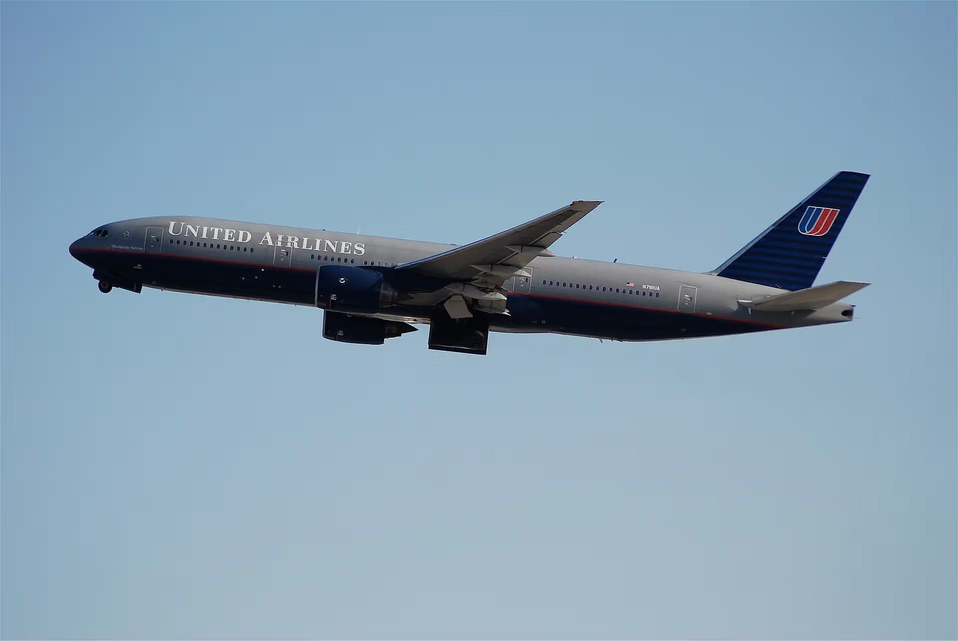 N781UA — Boeing