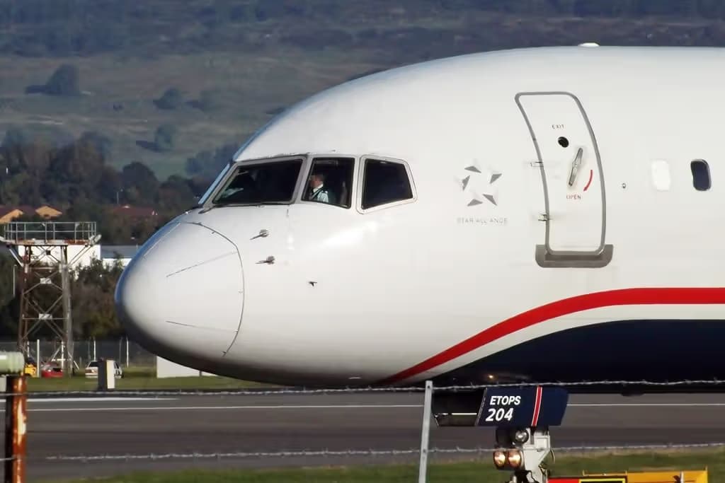 N204UW — Aircraft