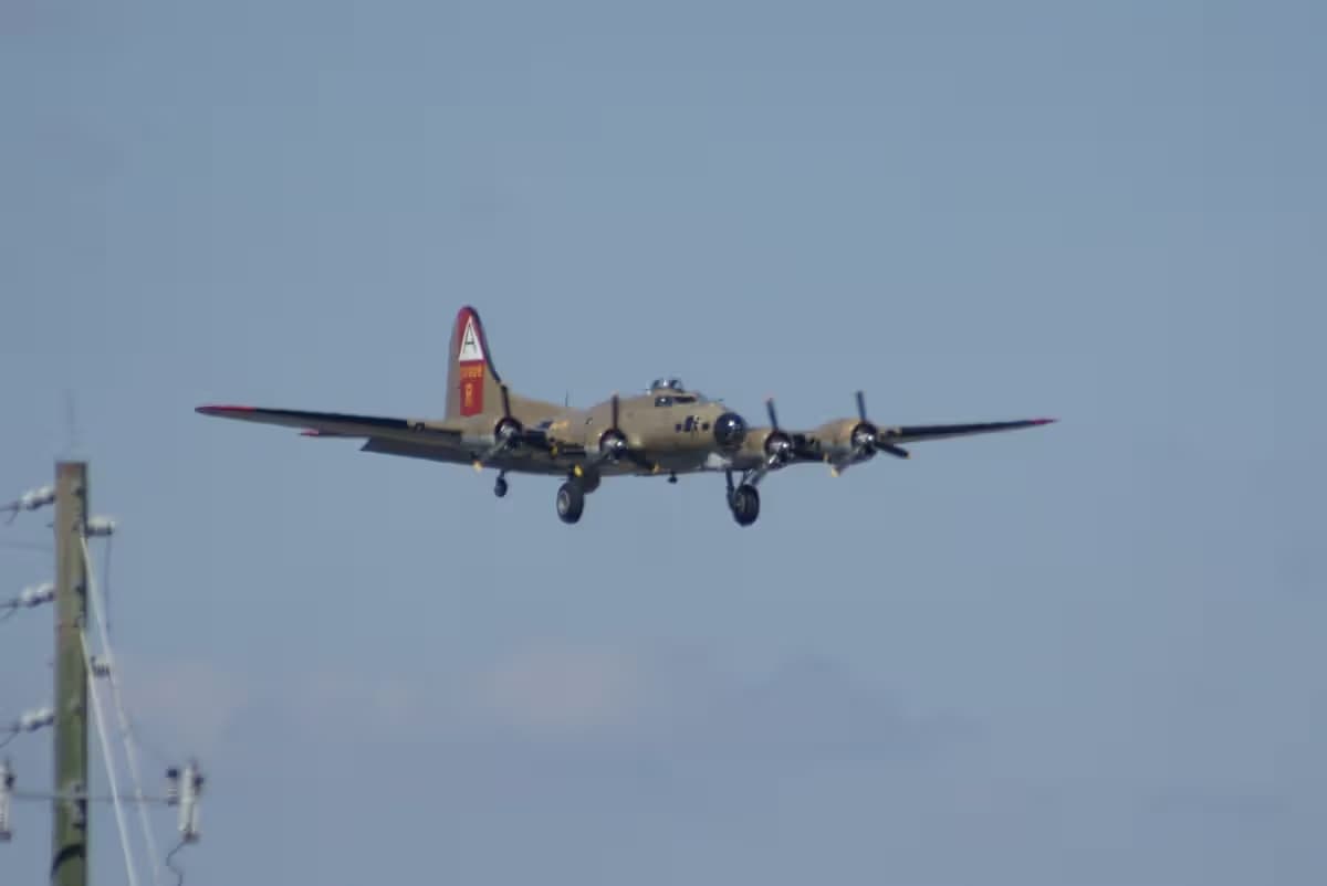 Unidentified — Aircraft