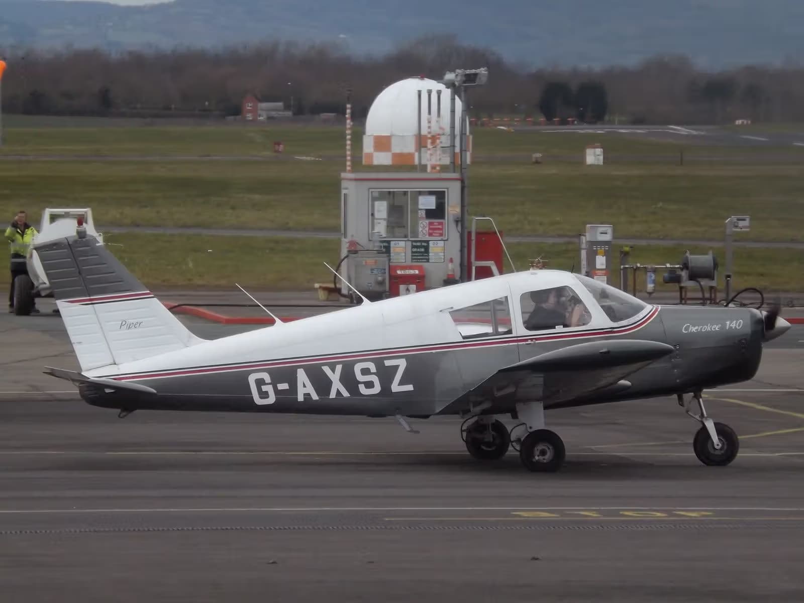 G-AXSZ — Piper