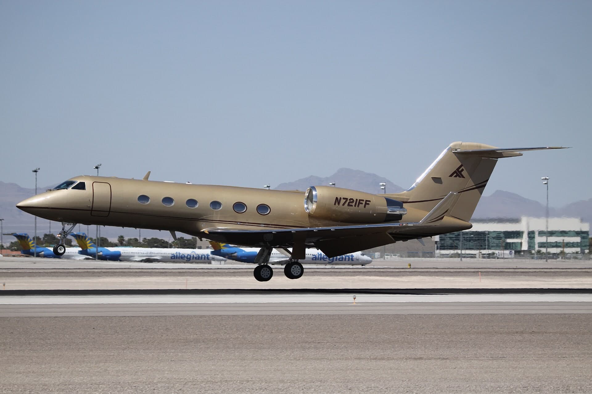 N721FF — Business jet