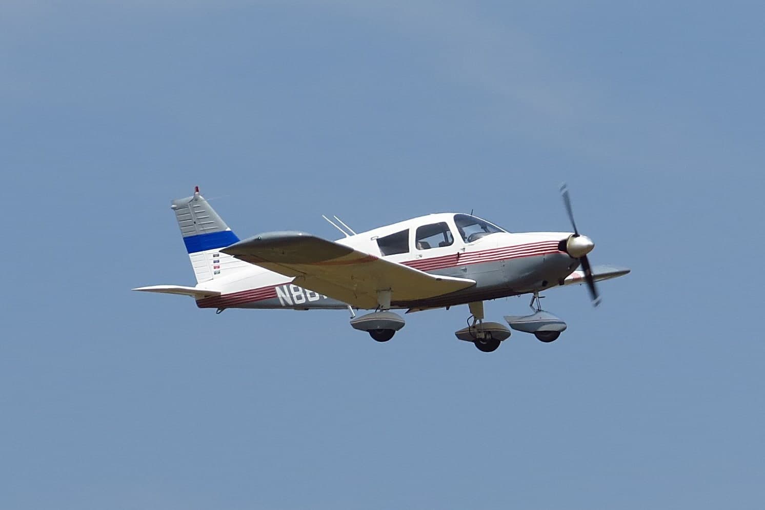 N8814W — Single-engine aircraft