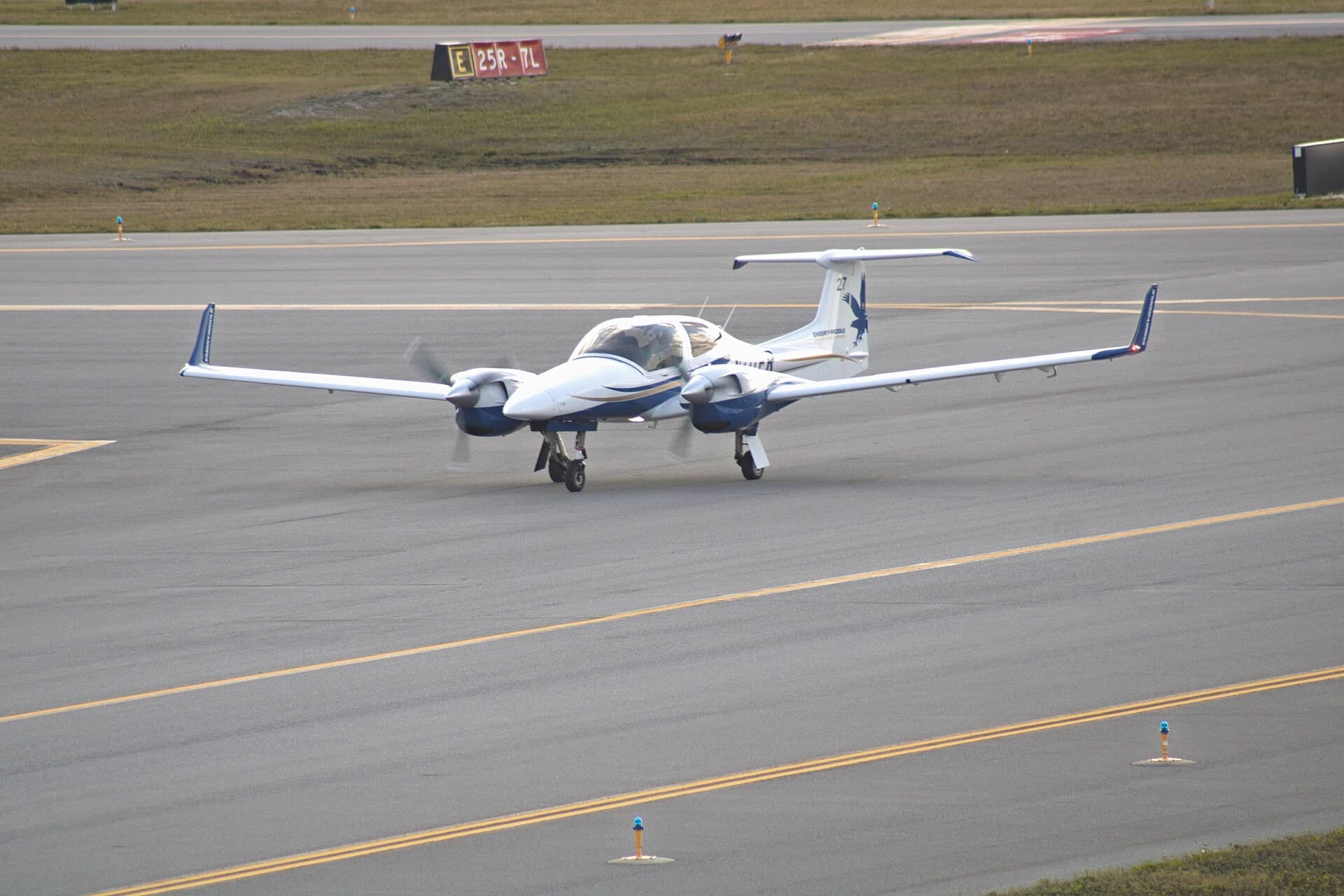 N327ER — Diamond