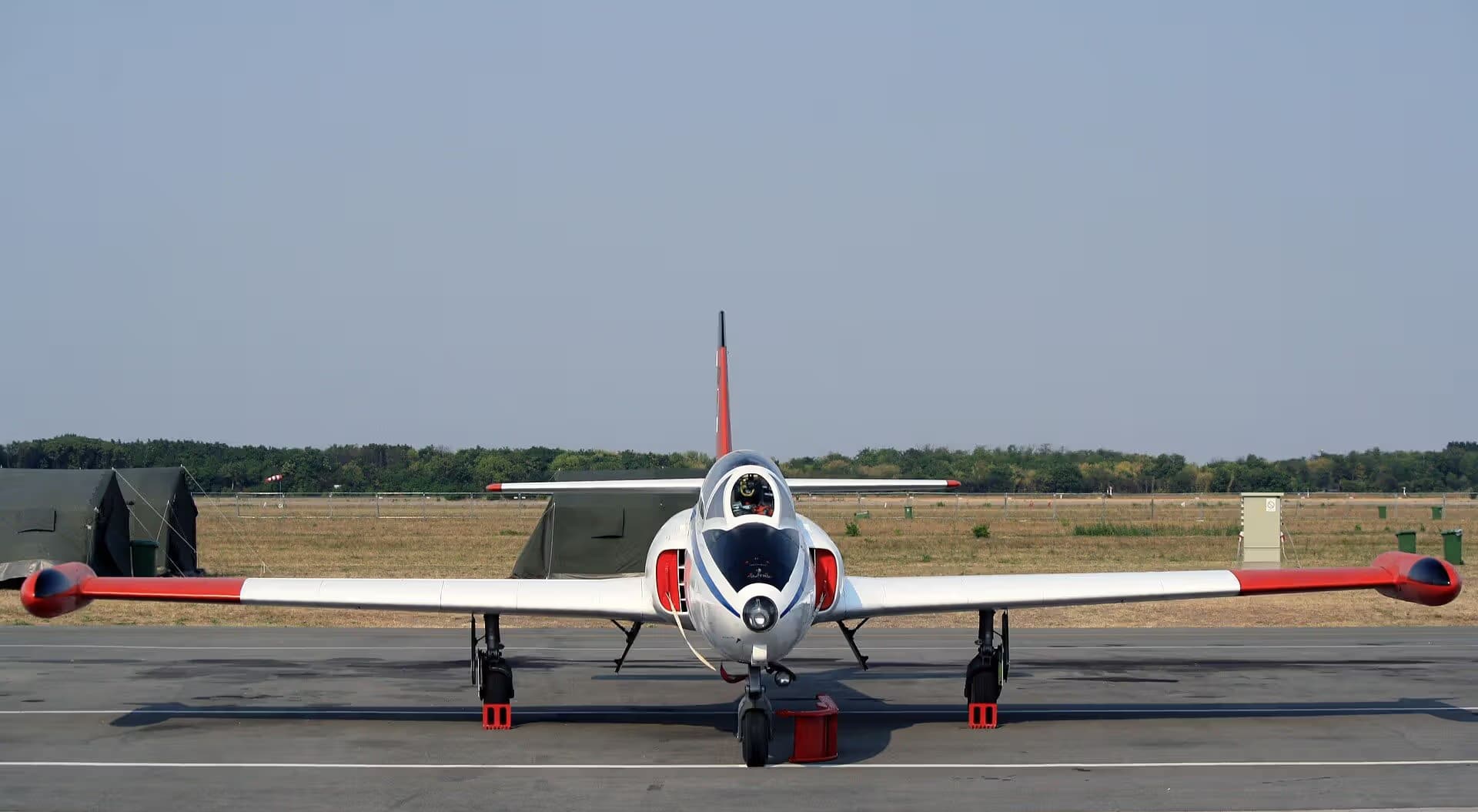 N60 — Aircraft