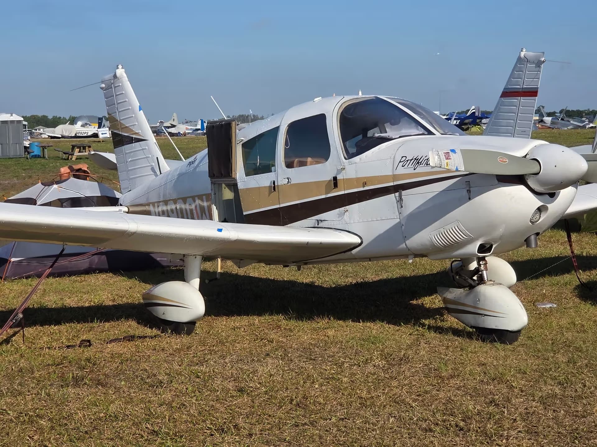 N8900W — Piper PA-28-235 at Lakeland Linder Intl
