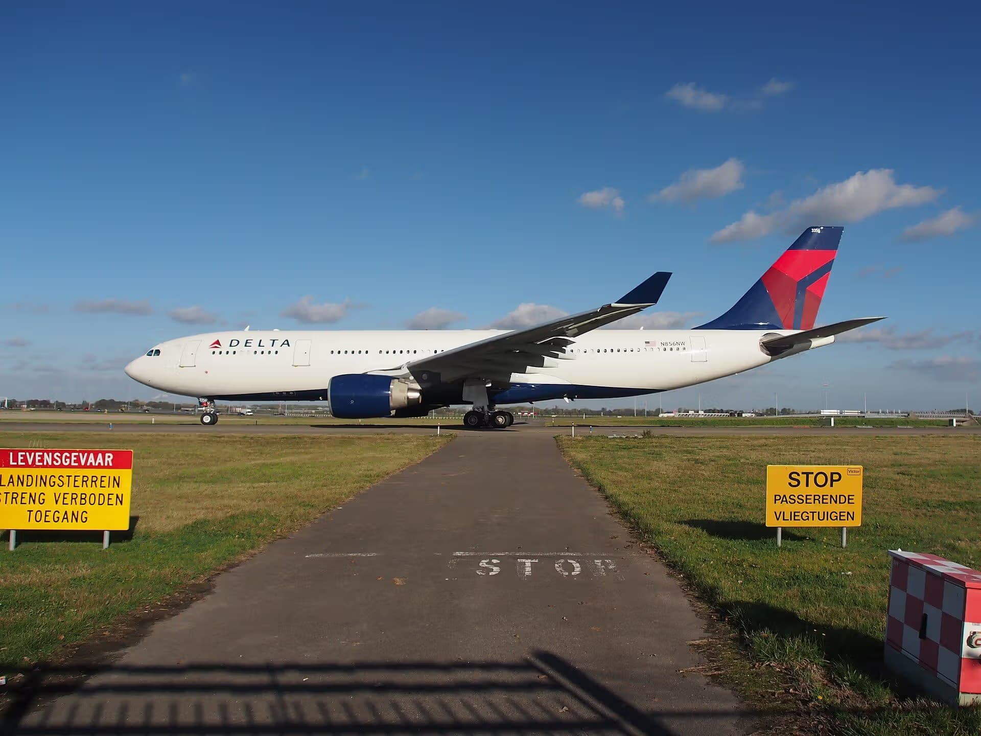 N856NW — Airbus