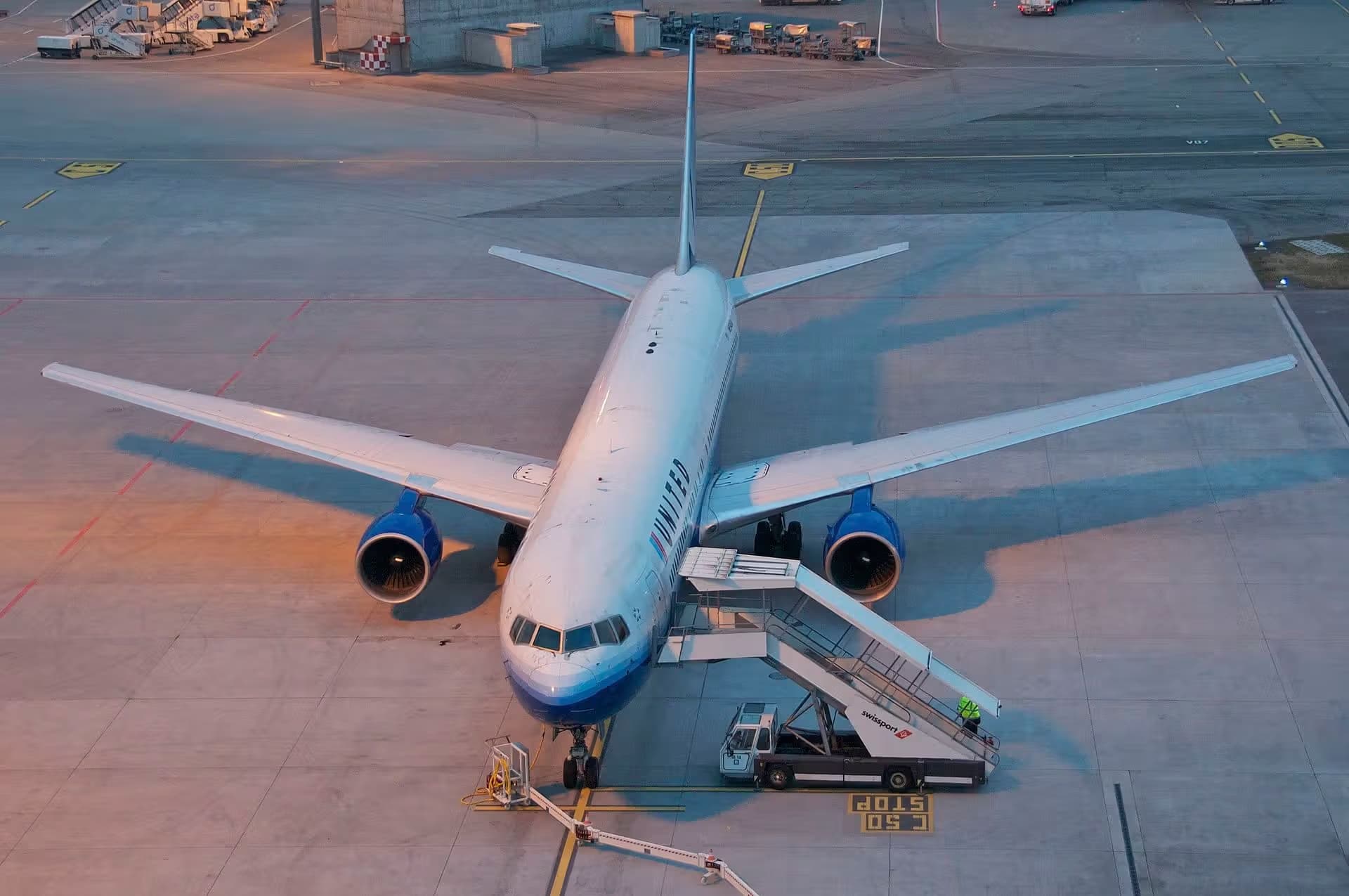 N654UA — Boeing
