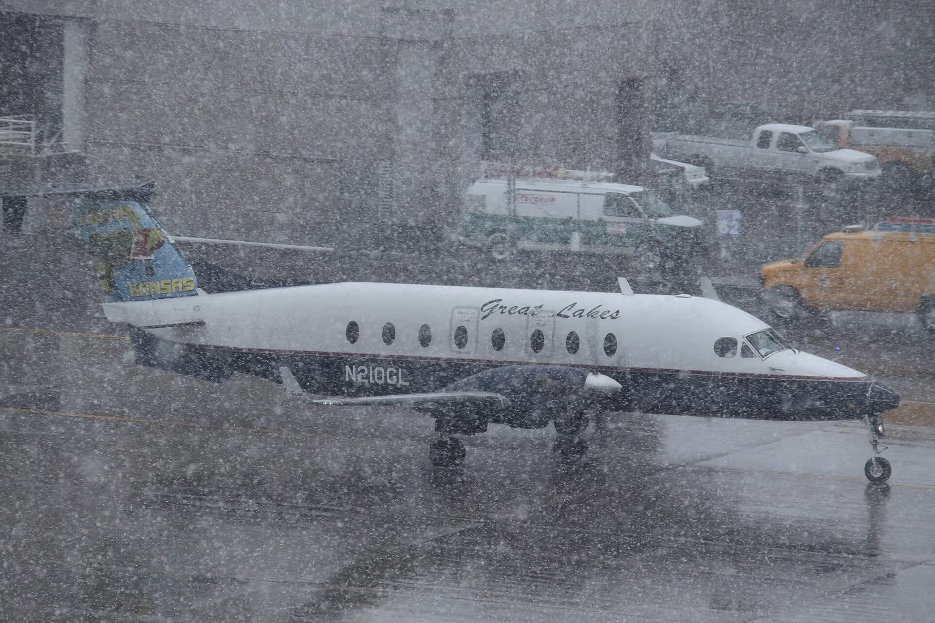 N210GL — Beech