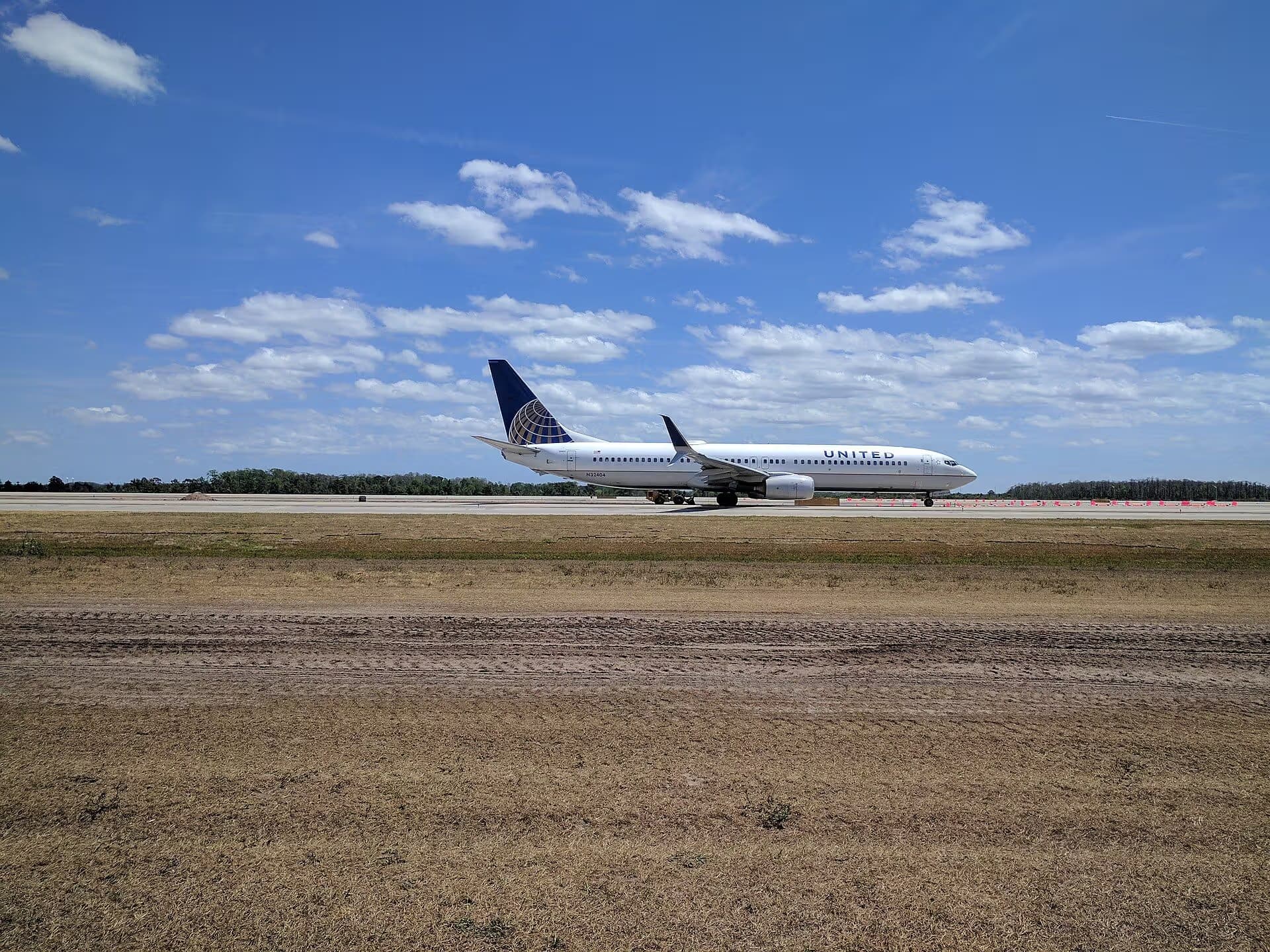N32404 — Boeing