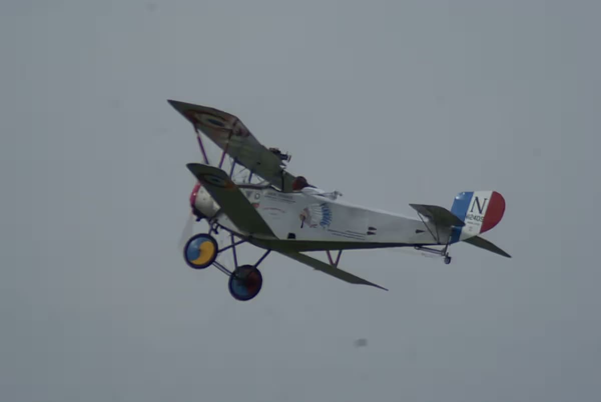 Unidentified — Aircraft