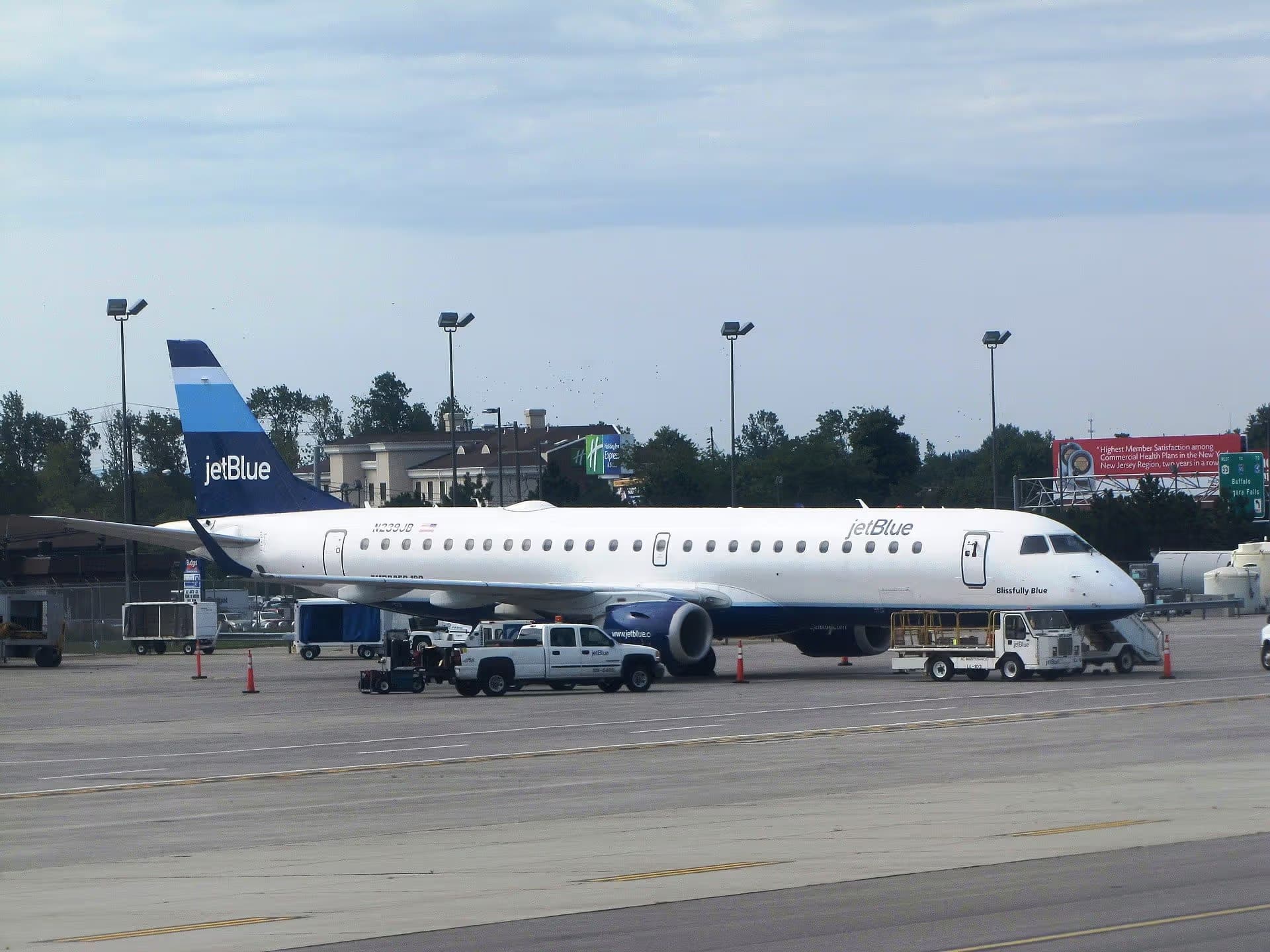 N239JB — Embraer