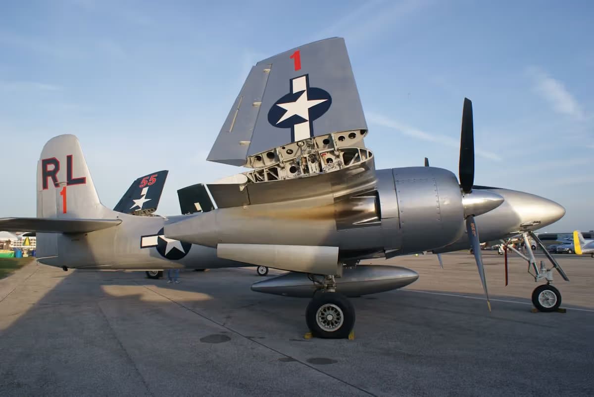 N747MX — Warbird