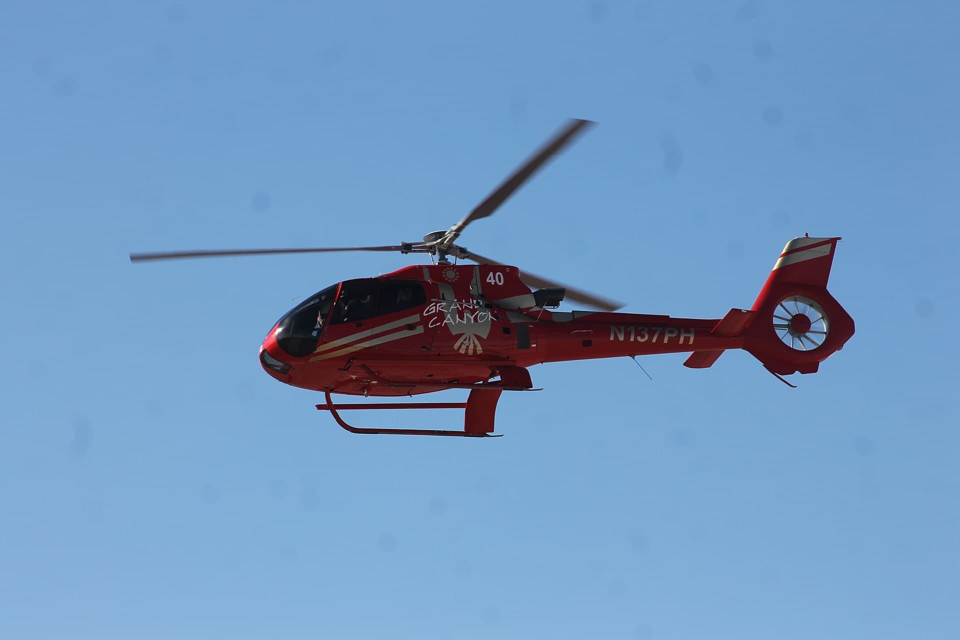 N137PH — Helicopter